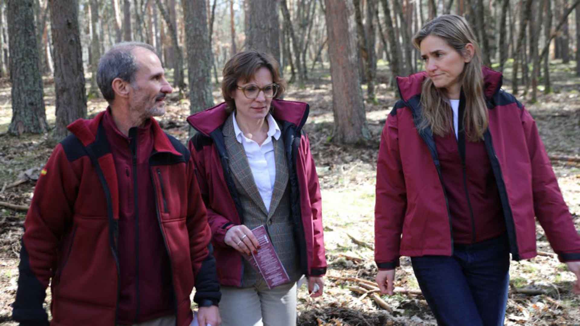 Sara Aagesen con la comisaria europea de Medioambiente